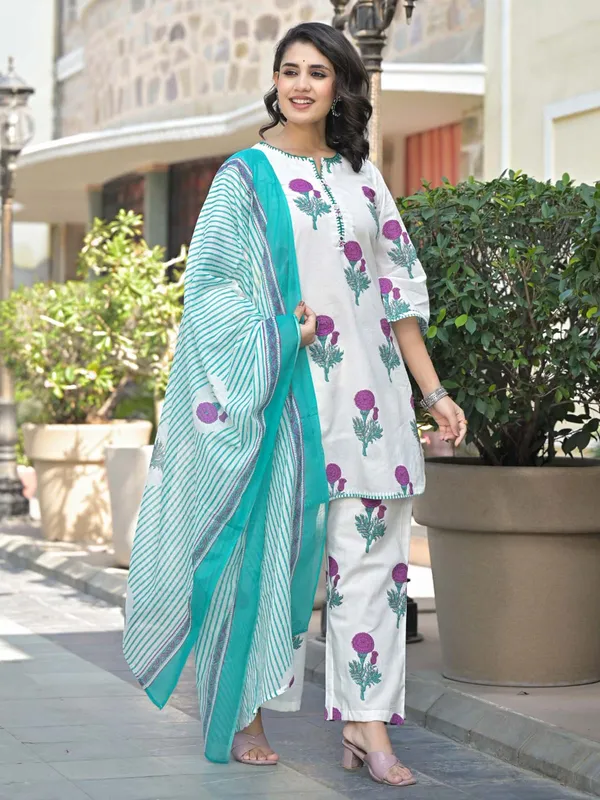 White kurti set for women in cotton silk