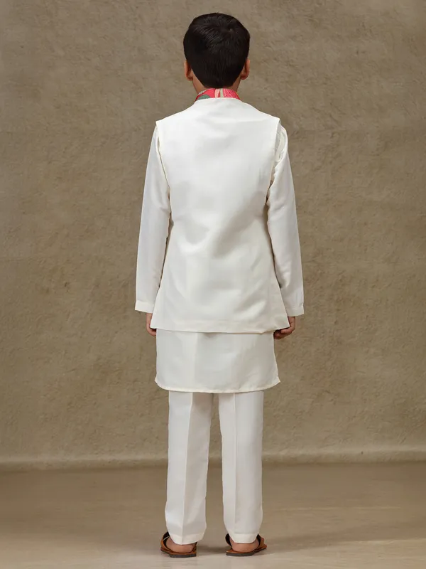 White silk waistcoat set with embroidery for boys