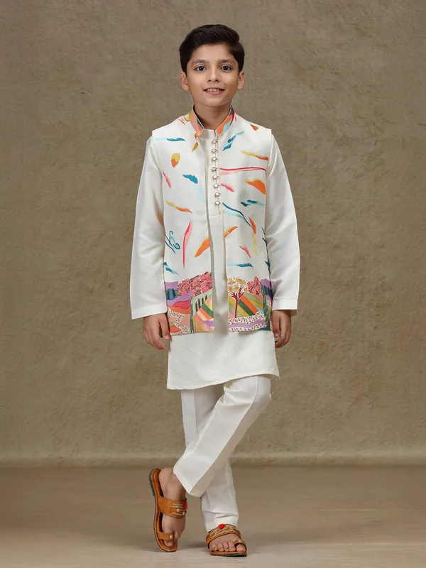 White silk waistcoat set with embroidery for boys