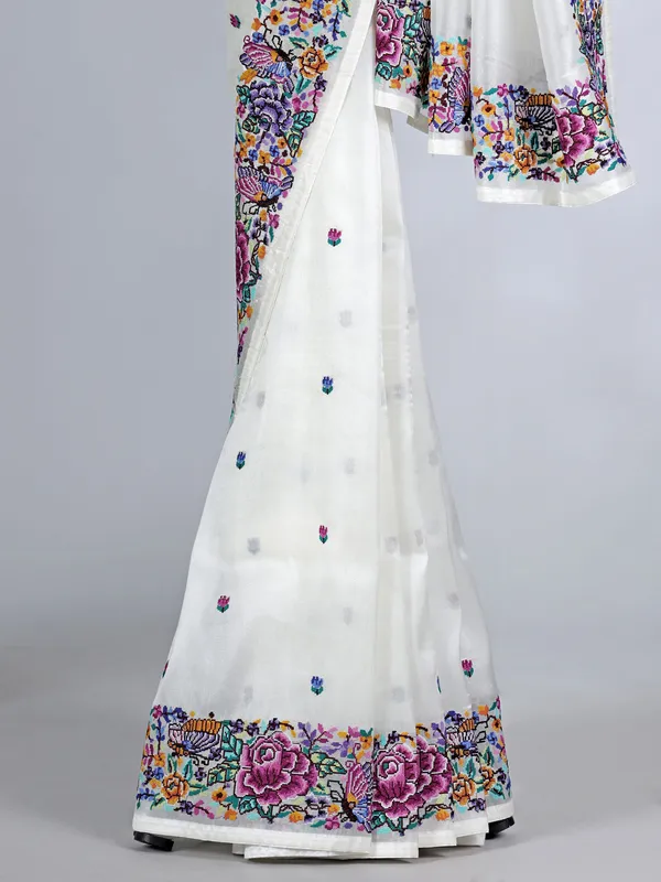 White tissue saree with intricate embroidery