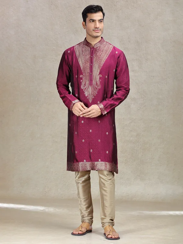 Wine hues kurta set for regal allure look