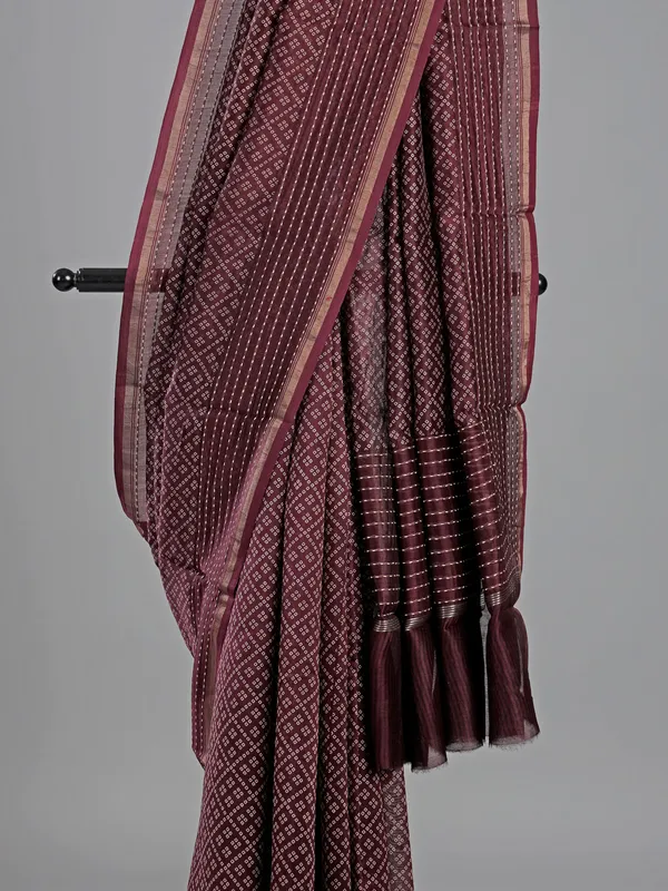 Wine semi cotton saree with thread detailing