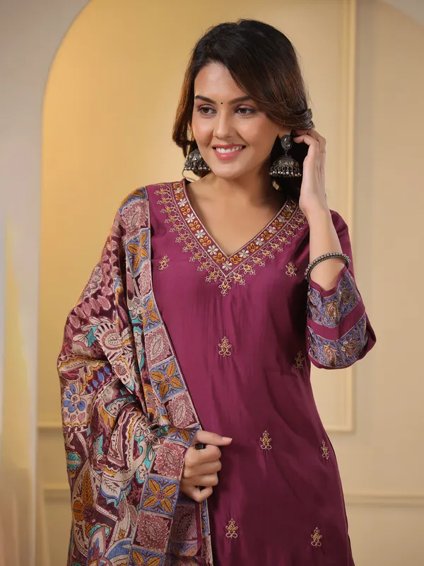 Wine silk kurti set with printed dupatta