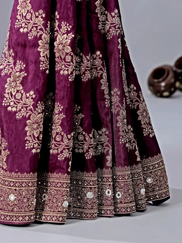 Wine silk saree with festive glow