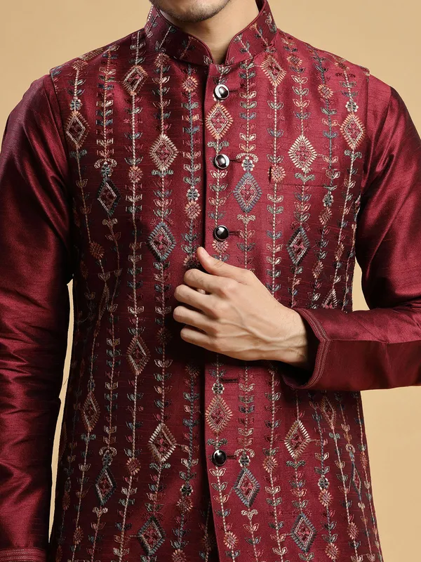 Silk wedding wear waistcoat set in maroon