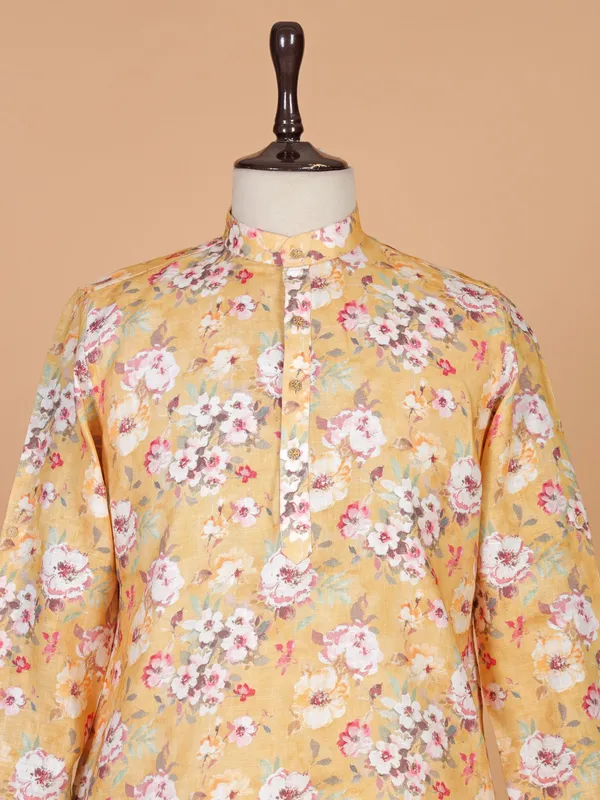 Yellow cotton kurta with floral print