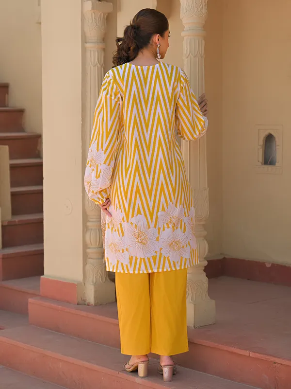 Yellow cotton printed kurti set for festival