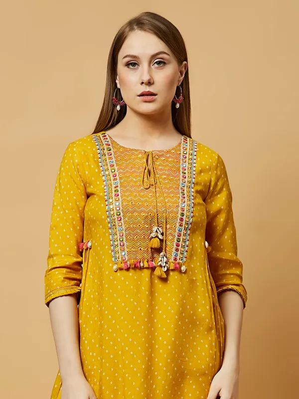 Yellow cotton printed short kurti with pant