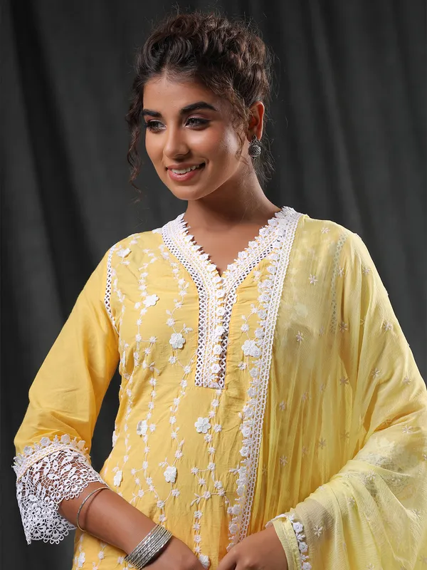 Yellow cotton silk casual pant suit