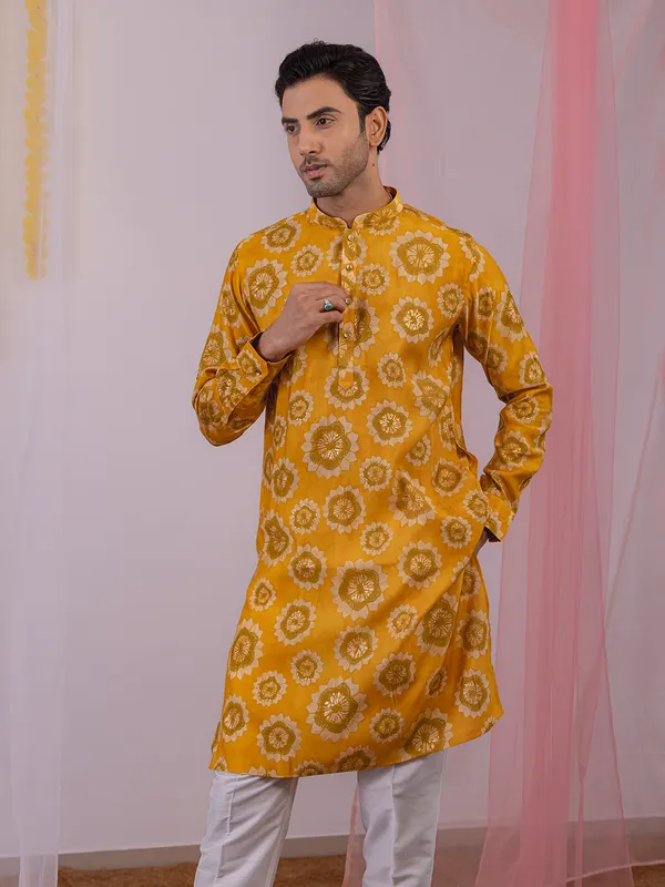 Yellow cotton silk printed kurta for men