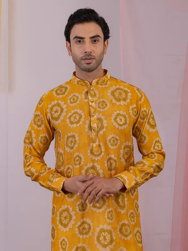 Yellow cotton silk printed kurta for men