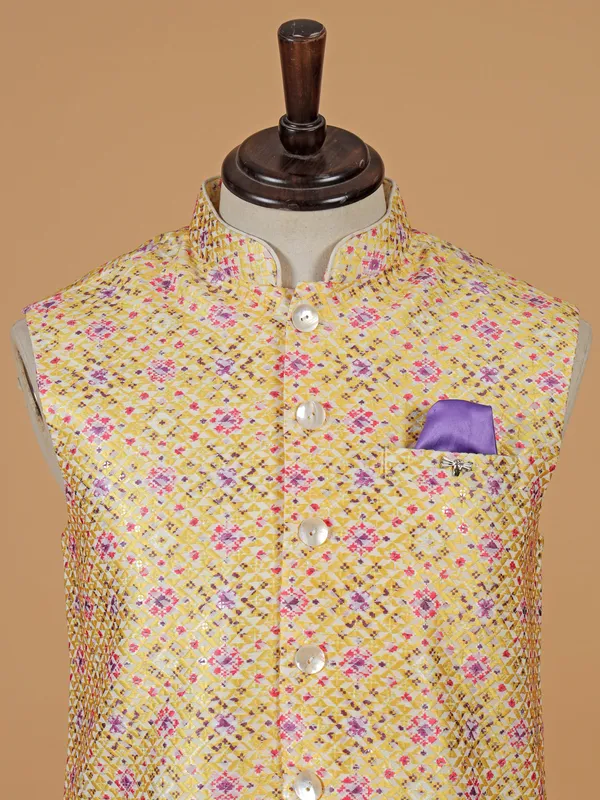 Yellow cotton silk printed waistcoat for men