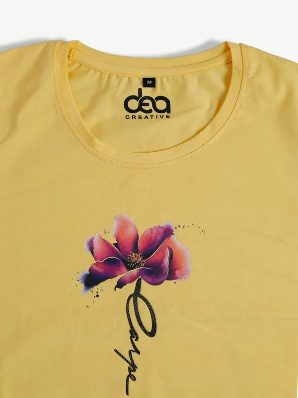 Yellow cotton t shirt in printed