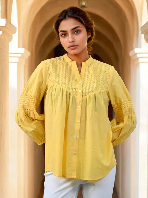Yellow cotton top for casual wear