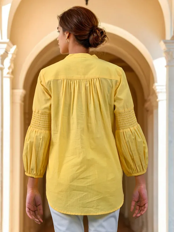 Yellow cotton top for casual wear
