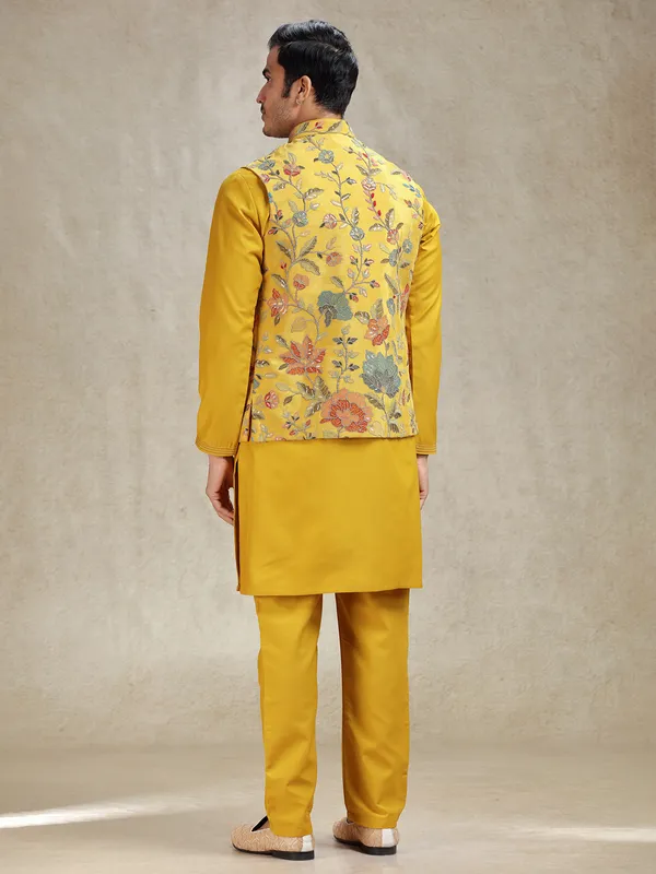 Yellow flower pattern waistcoat set for haldi look