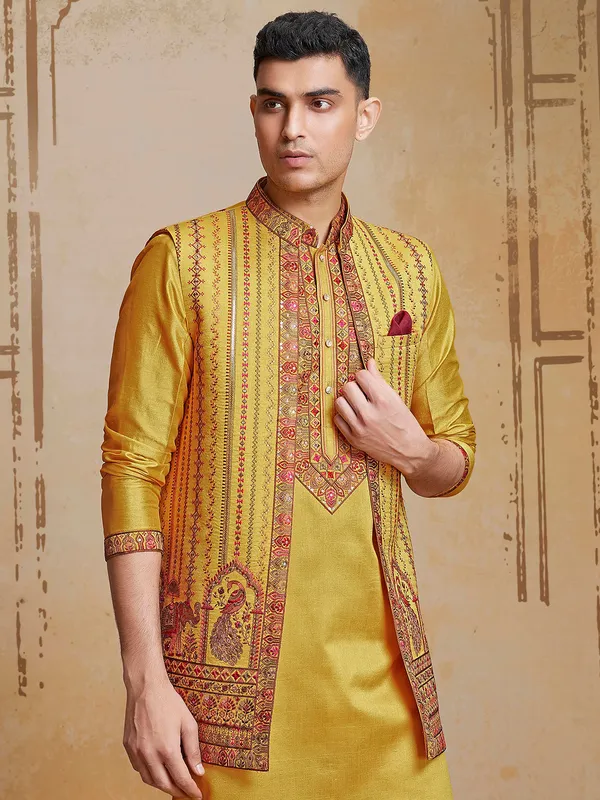 Yellow long waistcoat set with colorful embroidery