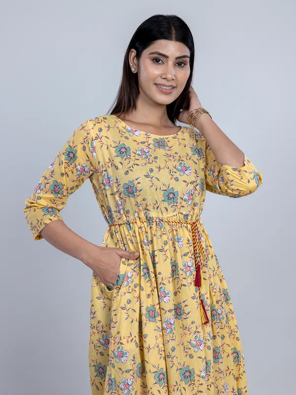 Yellow printed cotton kurti for casual wear