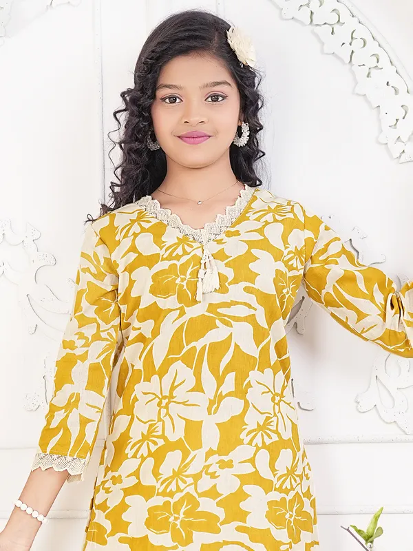Yellow printed cotton silk pant salwar suit with dupatta