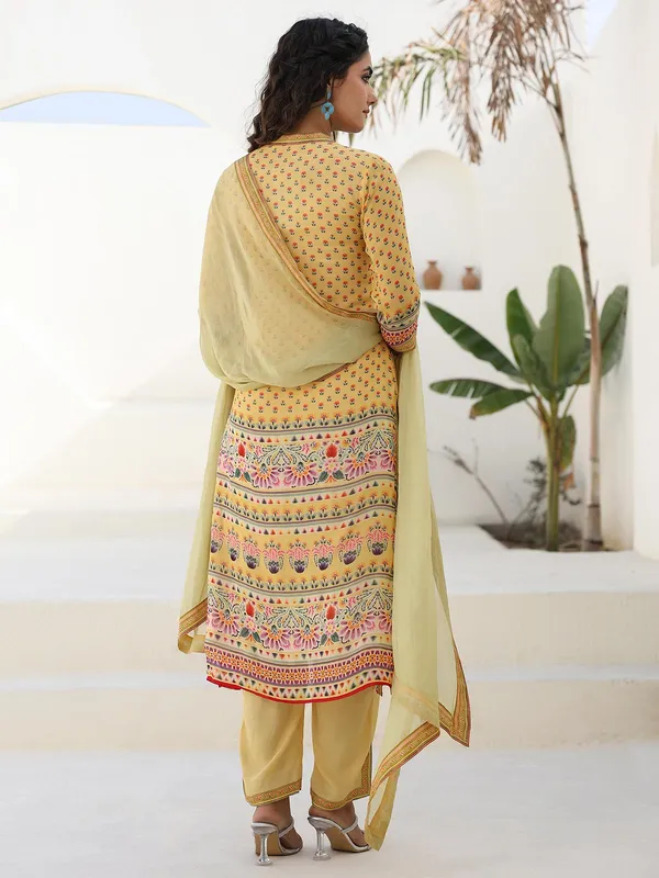 Yellow printed kurti set in viscose georgette
