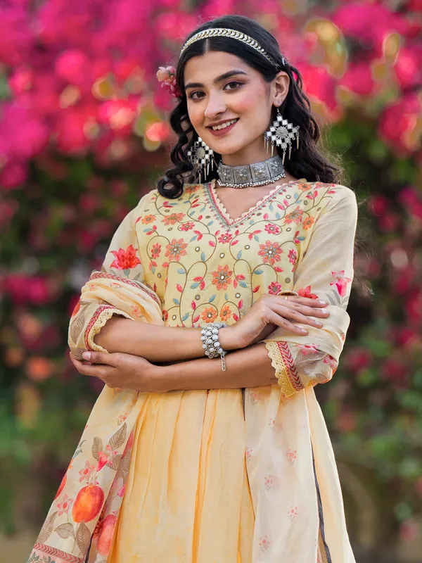 Yellow printed pant set in cotton