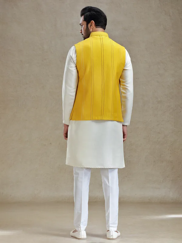 Yellow waistcoat set in embroidery work