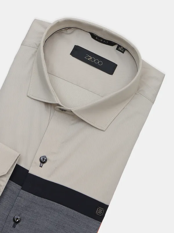 Z2000 beige color printed pattern shirt