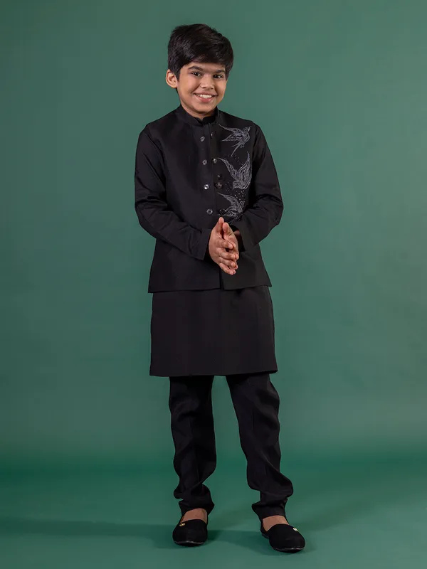 Black terry rayon waistcoat set with thread work