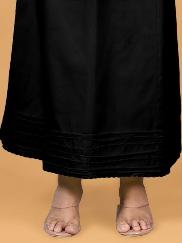 Black cotton plain saree petticoat