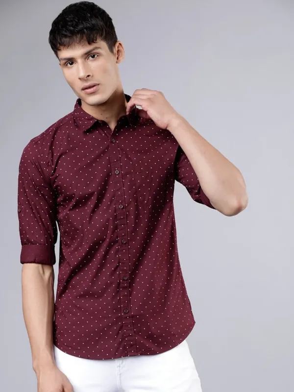 Men Slim Fit Casual Shirt