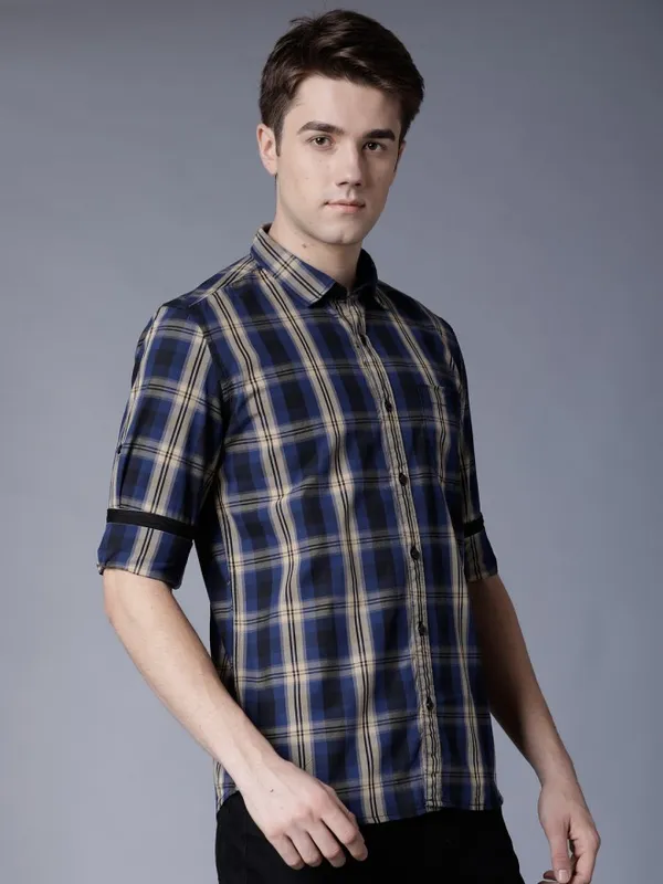 Men Slim Fit Casual Shirt