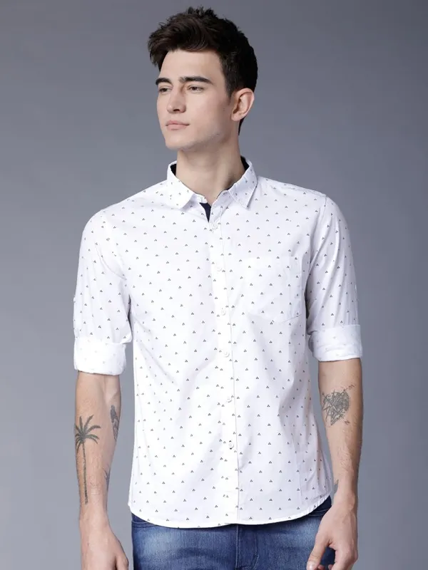  Highlander Men White Printed Slim Fit Casual Shirts