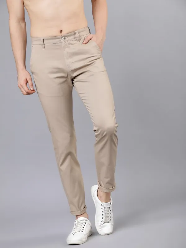  Highlander Men Beige Regular Fit Solid Casual Trousers