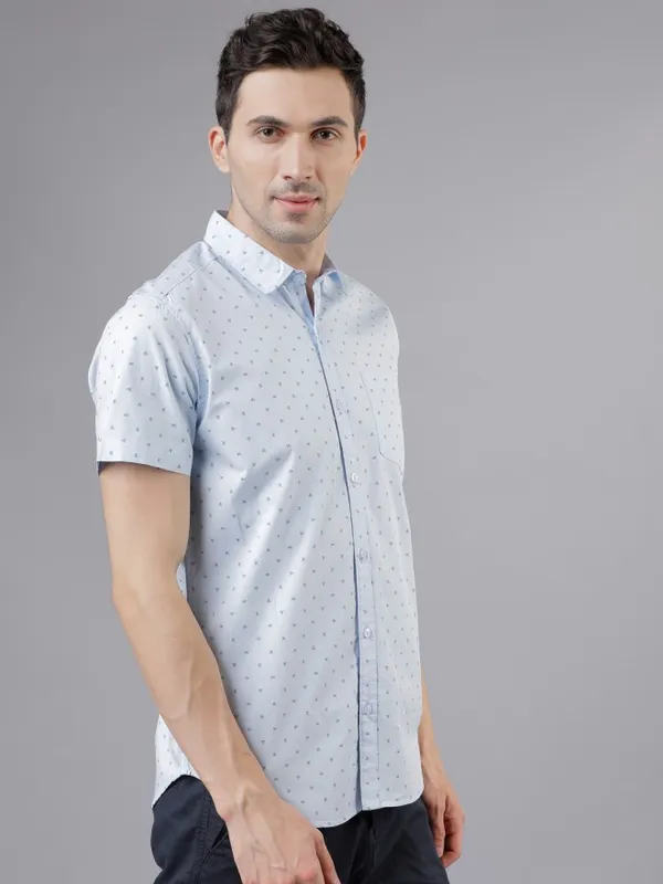  Highlander Men Blue Printed Slim Fit Casual Shirts