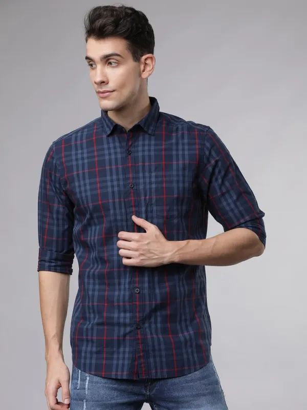  Highlander Men Navy Blue Checked Slim Fit Casual Shirts