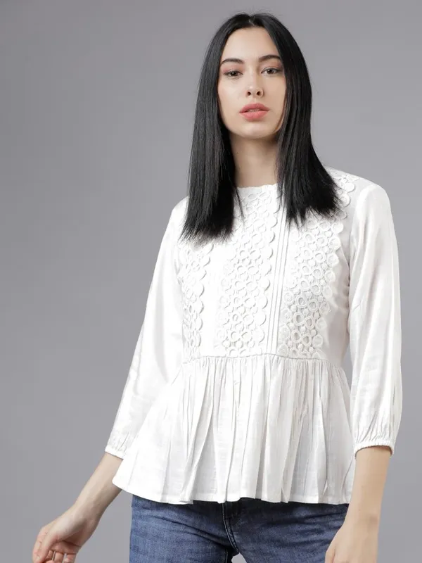  Tokyo Talkies Women Off White Solid Peplum Tops