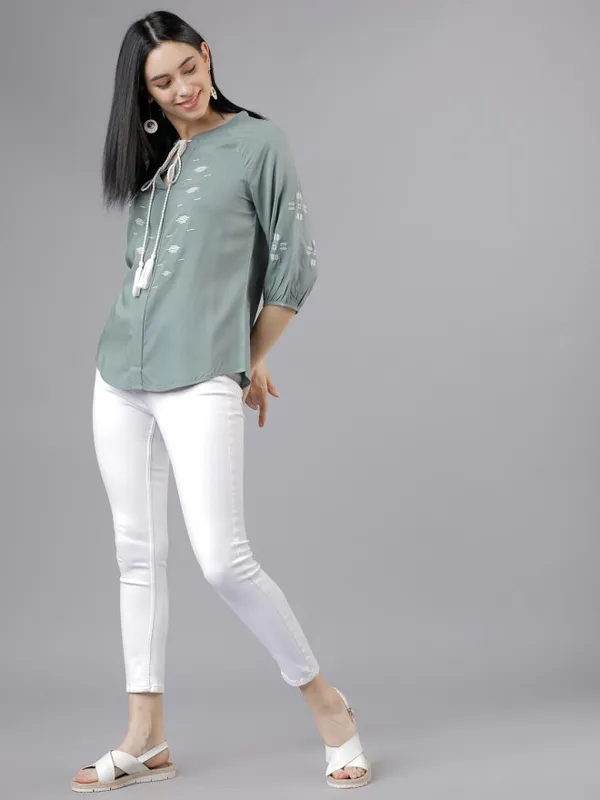  Tokyo Talkies Women Olive Printed A-Line Tops