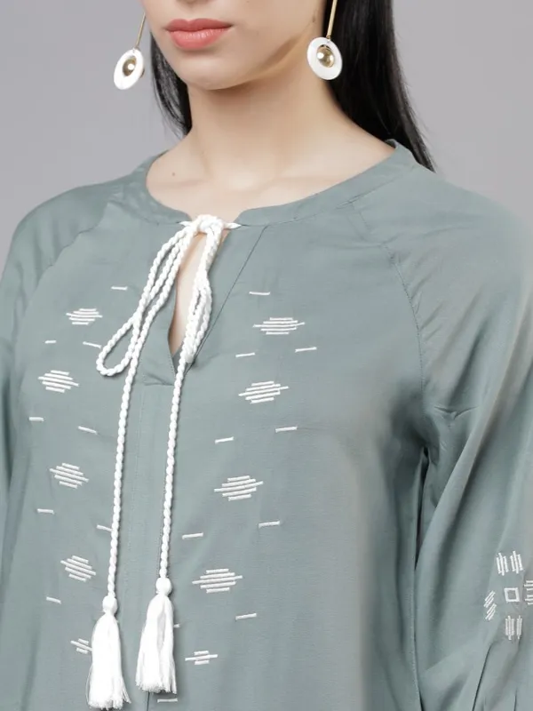  Tokyo Talkies Women Olive Printed A-Line Tops