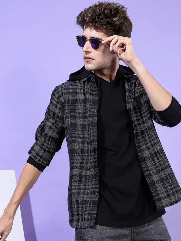 Men Slim Fit Casual Shirts