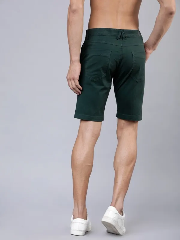  Highlander Men Green Slim Fit Regular Shorts Shorts