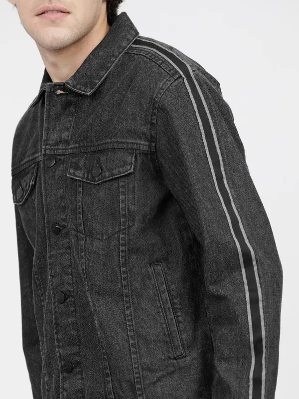  Highlander Men Black Solid Jackets