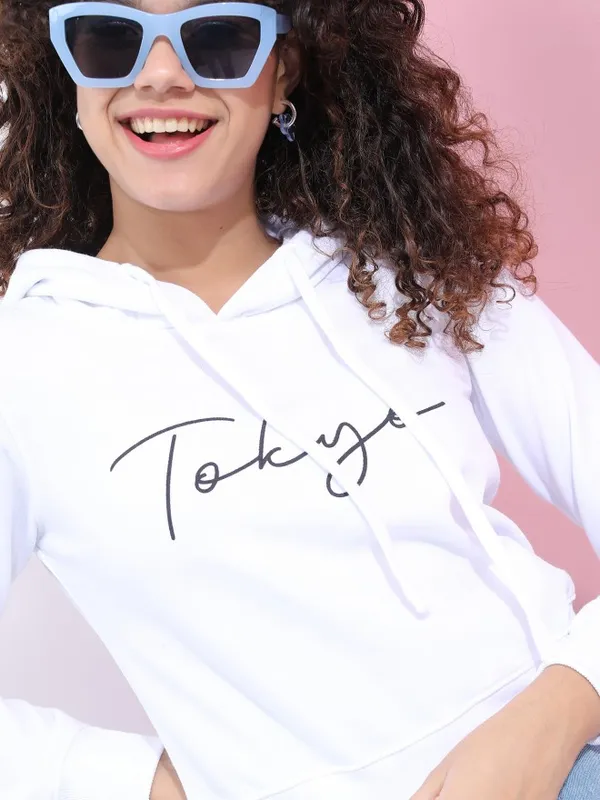  Tokyo Talkies Women White Printed Pullover Hood Sweatshirts