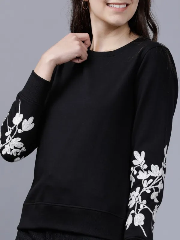  Tokyo Talkies Women Black Embroidered Pullover Sweatshirts