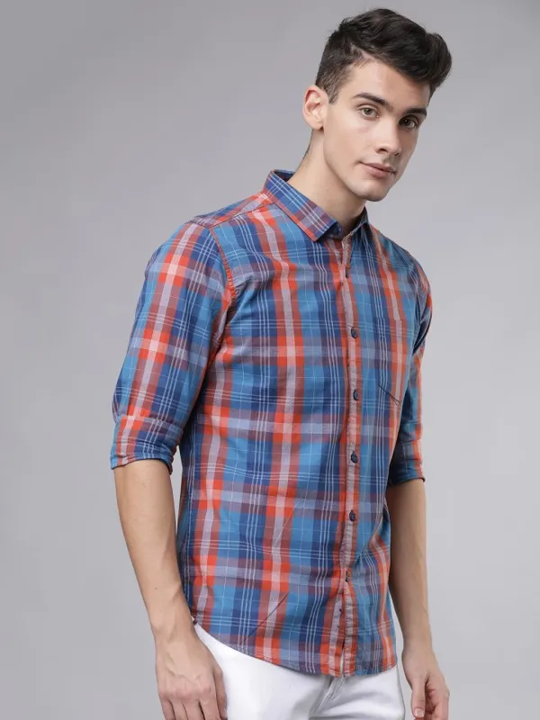  Highlander Men Blue Checked Slim Fit Casual Shirts