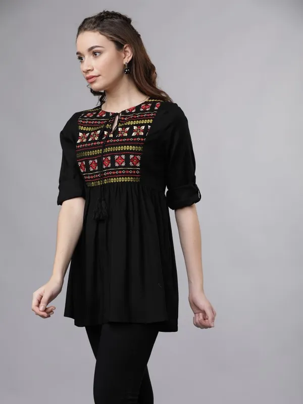  Vishudh Women Black Solid Tunics