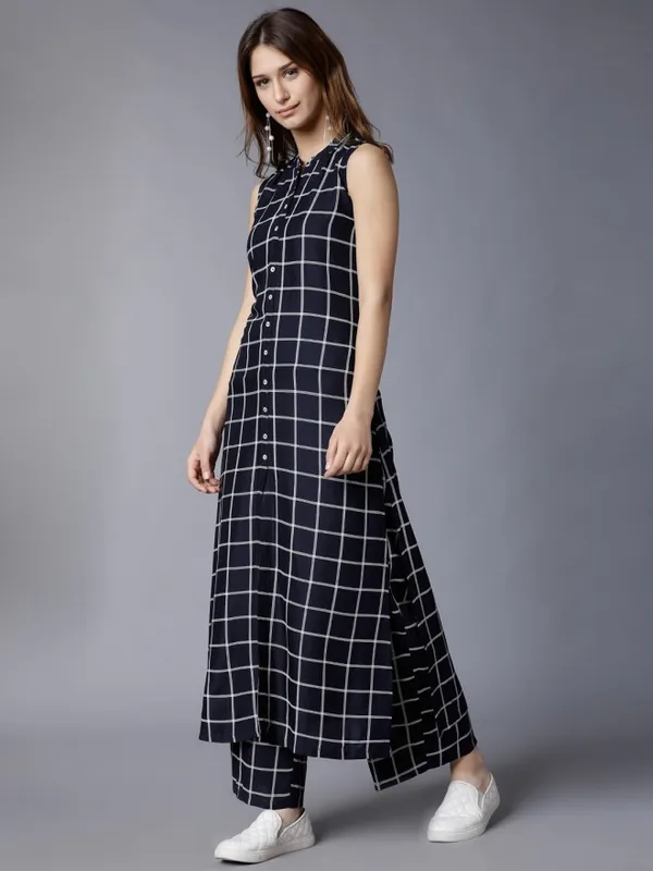  Vishudh Women Navy Blue Checked A-Line Kurtas