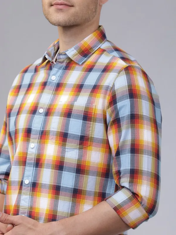  Highlander Men Blue Checked Slim Fit Casual Shirts