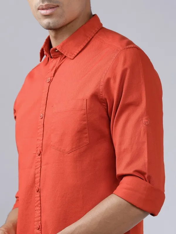  Locomotive Men Terracotta Solid Slim Fit Casual Shirts