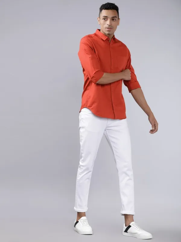  Locomotive Men Terracotta Solid Slim Fit Casual Shirts