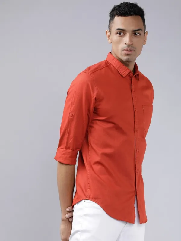  Locomotive Men Terracotta Solid Slim Fit Casual Shirts